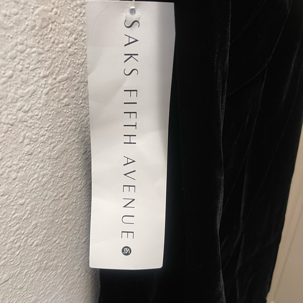Victor Costa Elegant Black Maxi Skirt - Picture 2 of 6